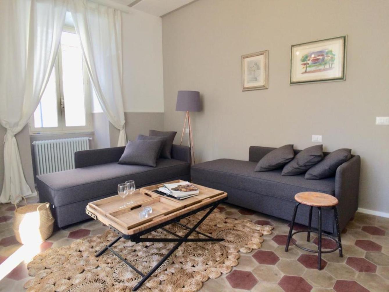 Testaccio - Volta 45 2+2 * Rom