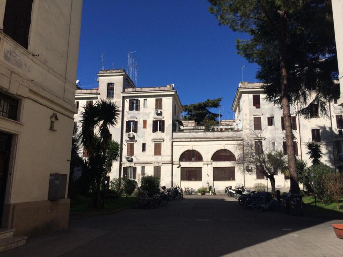 Testaccio - Volta 45 2+2 * Rom